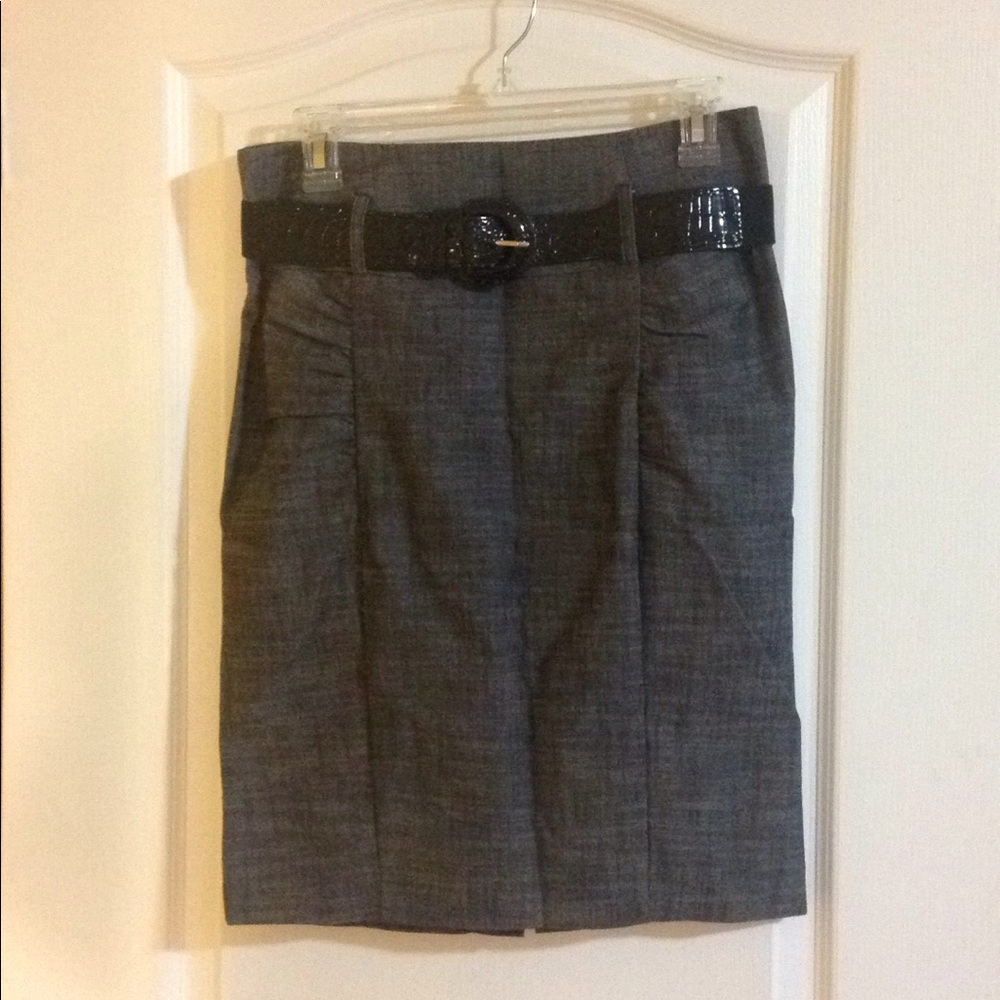 Juniors Size 9 Gray Pencil Skirt with Belt